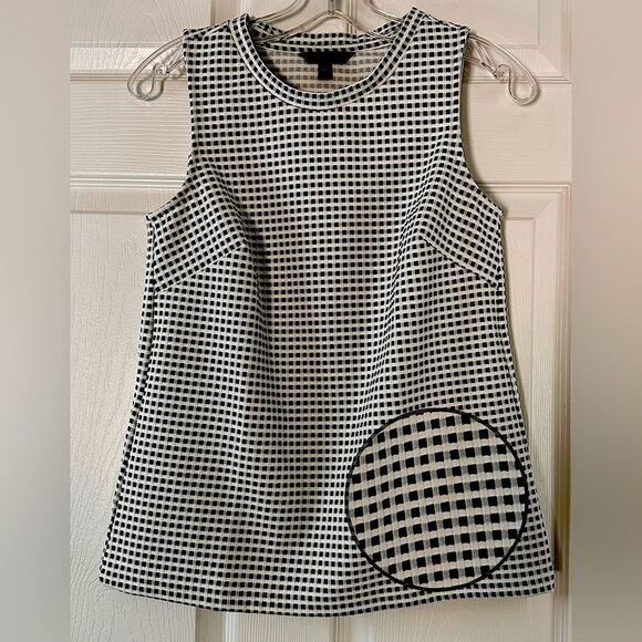 Banana Republic B/W Checkered Sleeveless Top - Picture 1 of 6